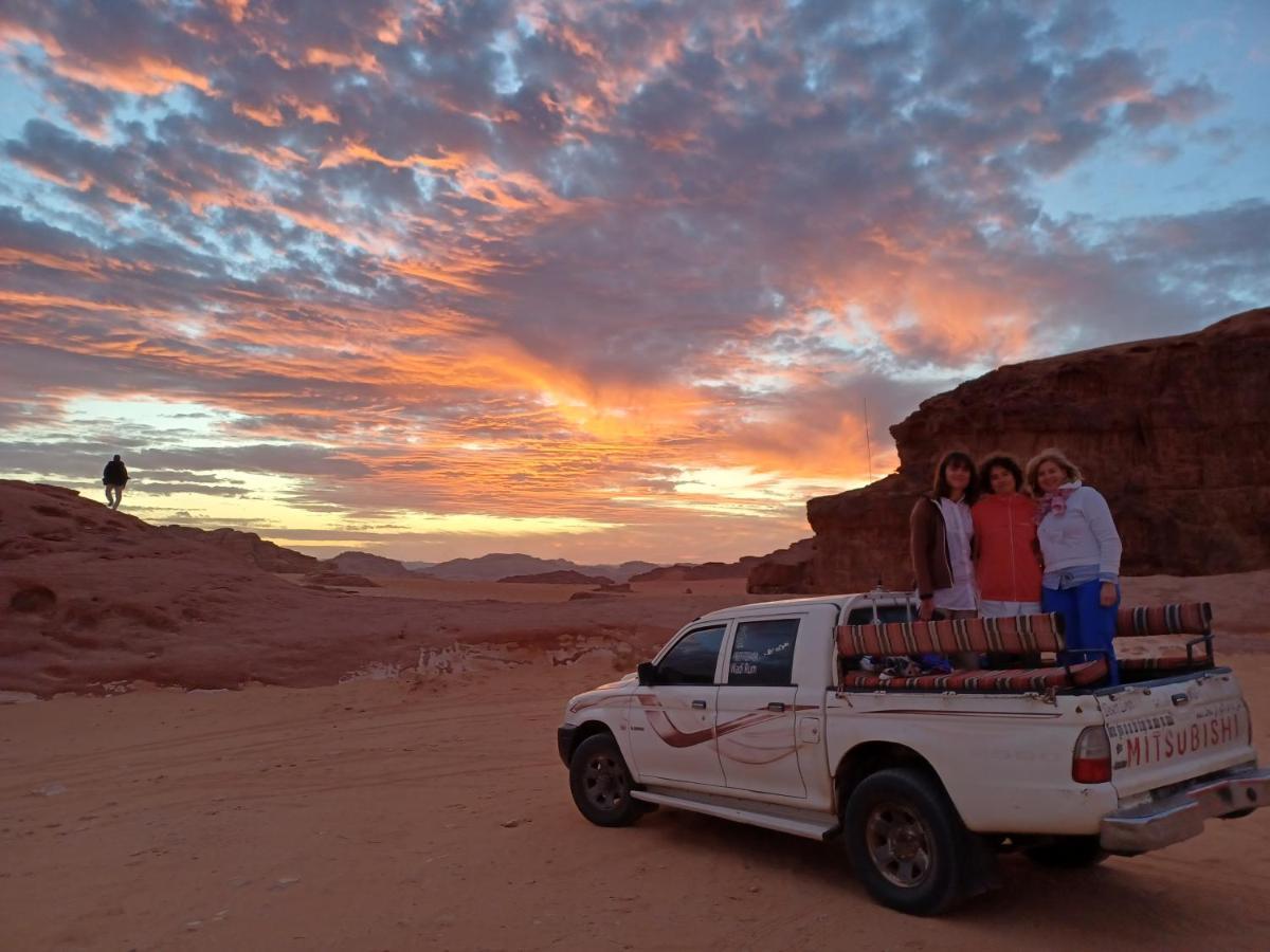 Falling Stars Camp Wadi Rum Exteriér fotografie