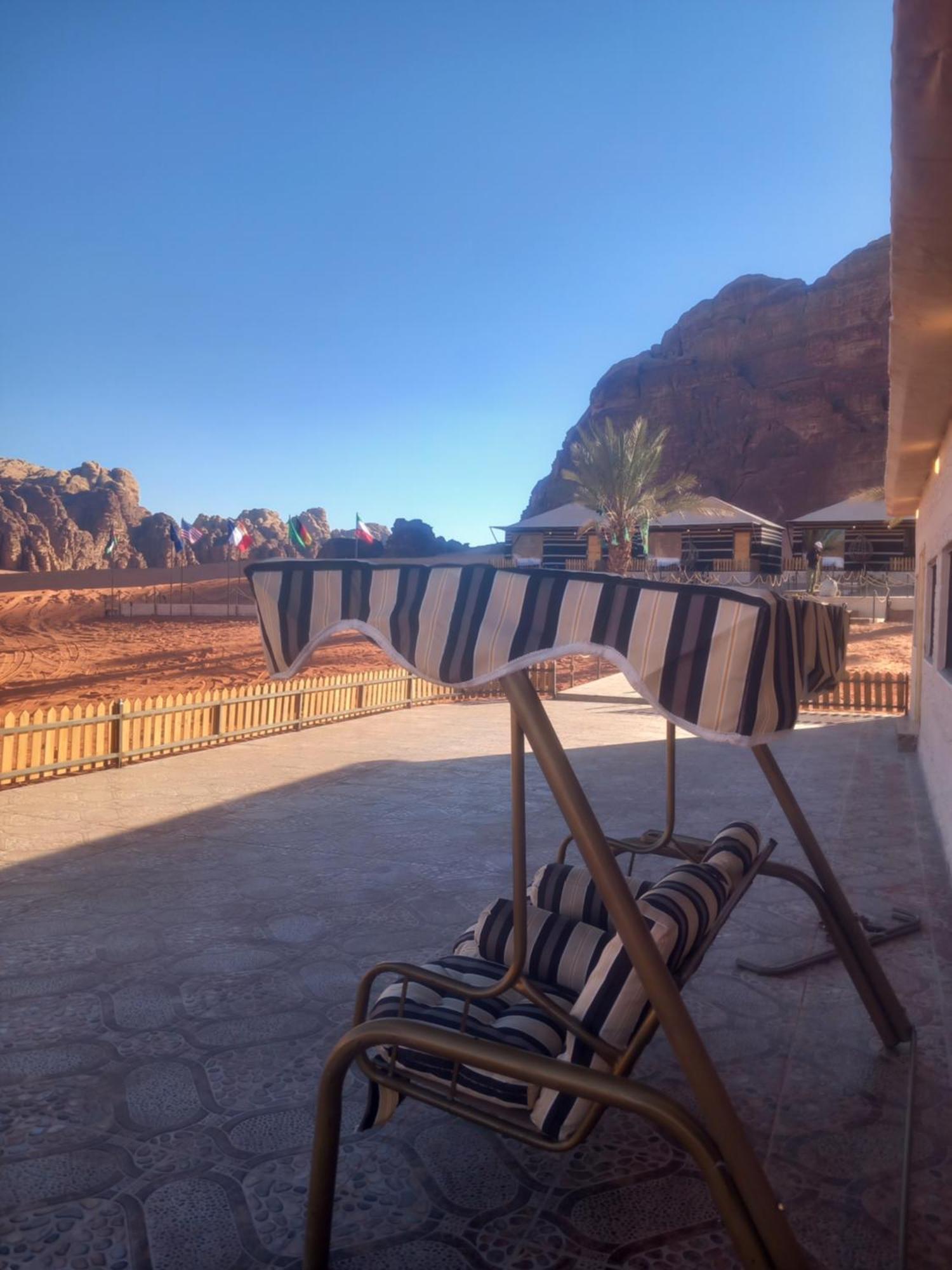 Falling Stars Camp Wadi Rum Exteriér fotografie