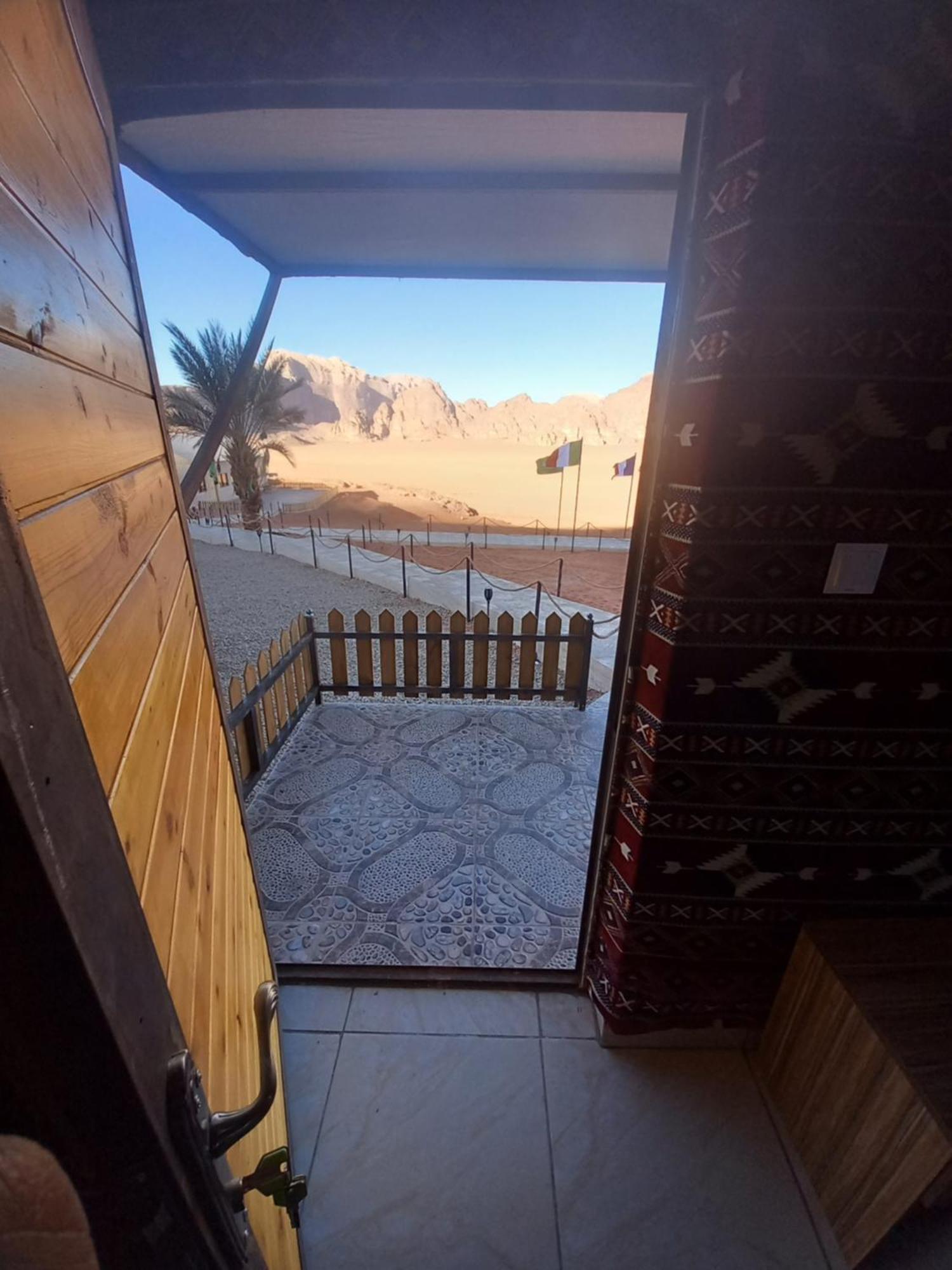 Falling Stars Camp Wadi Rum Exteriér fotografie