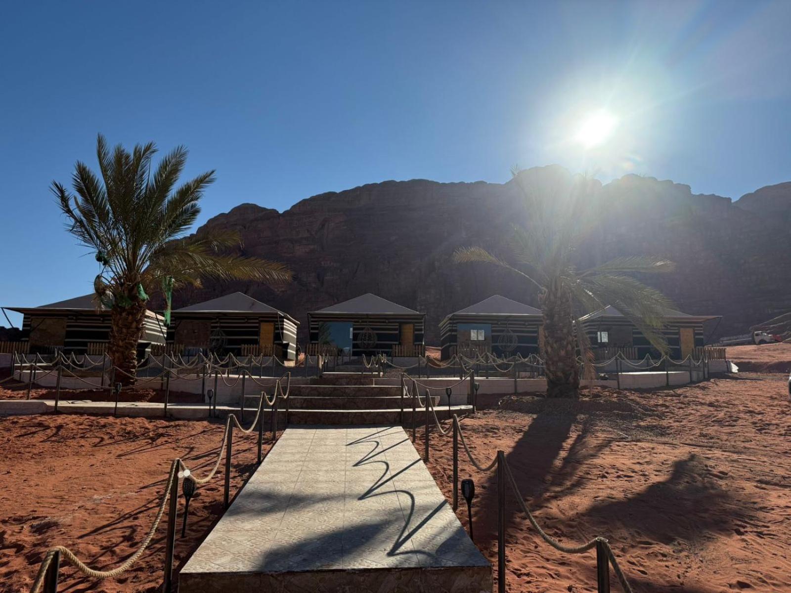 Falling Stars Camp Wadi Rum Exteriér fotografie