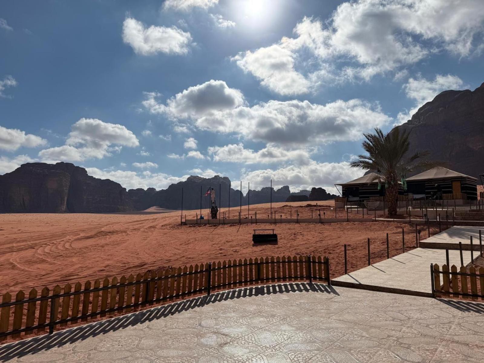 Falling Stars Camp Wadi Rum Exteriér fotografie
