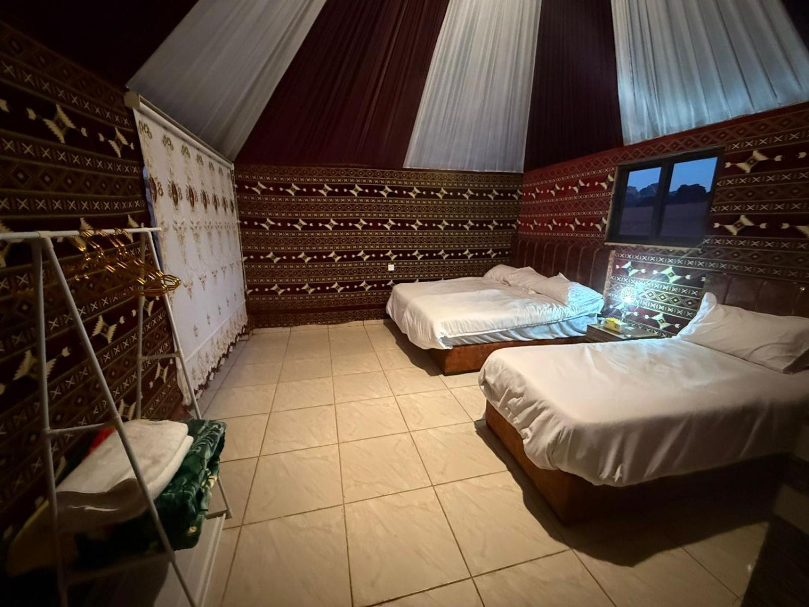 Falling Stars Camp Wadi Rum Exteriér fotografie